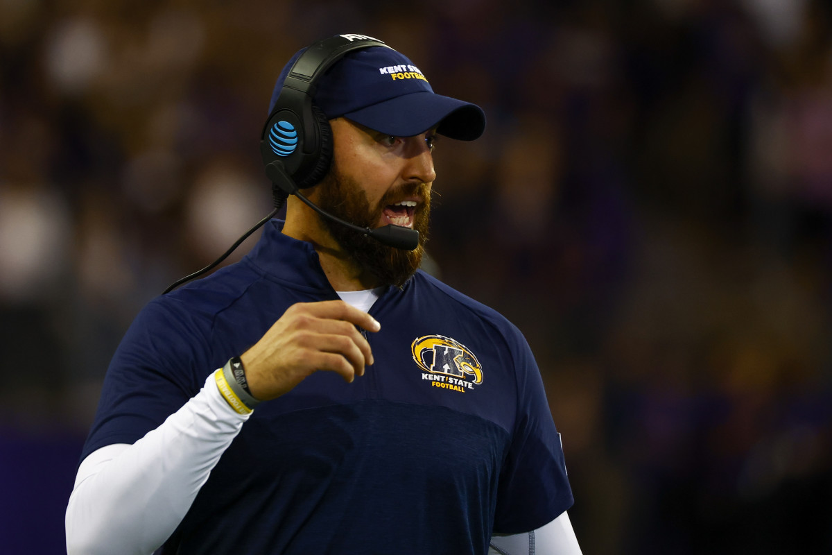 Kent State head coach Sean Lewis